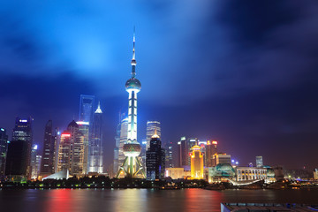 Fototapeta premium shanghai skyline at night
