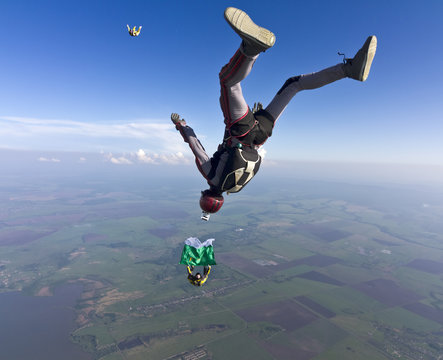 Skydiving photo.