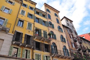 Bürgerhäuser am Piazza delle Erbe in Verona