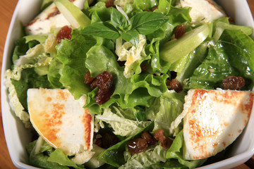 green salad with cheese