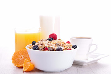 bowl of muesli and berries
