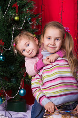 Fototapeta na wymiar Happy kids with Christmas presents