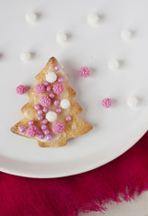 Biscotto a forma di albero di Natale