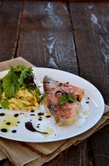 perch filet  with salad