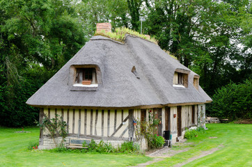 maison en chaume