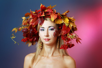 Obraz na płótnie Canvas Autumn Woman