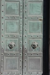 Porte aux lions