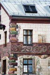 bemalte Fenster in der Innsbrucker Altstadt