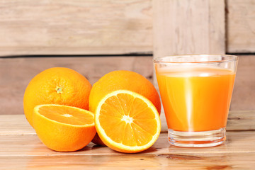 Orange juice and slices