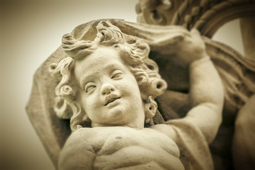 Fototapeta na wymiar posąg anioła