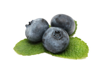 Blueberry with green leaves (isolated)