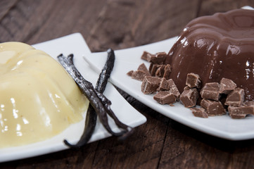 Chocolate and Vanilla Pudding