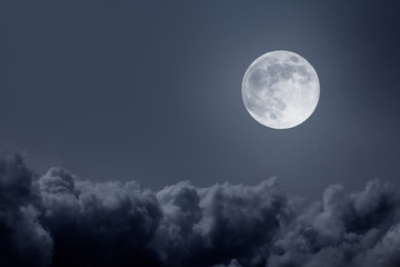 Naklejka na ściany i meble nocne niebo z księżycem i chmury
