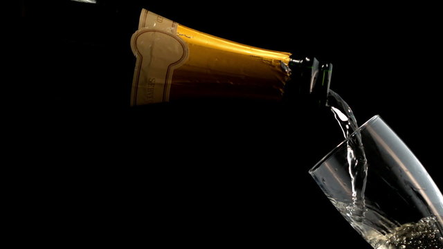 Bottle filling champagne flute