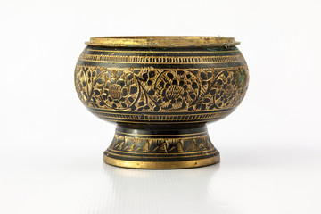 Incense burner made &acirc;&euro;&lsaquo;&acirc;&euro;&lsaquo;of brass