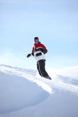 Fototapeta na wymiar snowboarder w działaniu