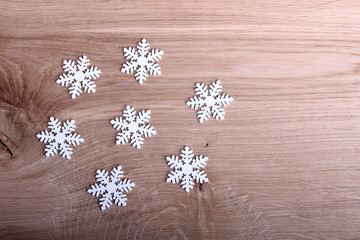 schneeflocken auf holz III