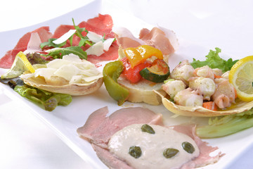 Antipasti - Vorspeise - Vorspeisenteller