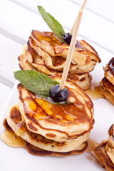 pancakes with blueberry