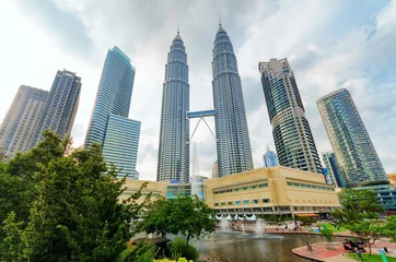 Foto op Plexiglas Downtown of Kuala Lumpur in KLCC district © efired