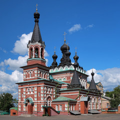 Fototapeta na wymiar Katedra Serafin z Sarowa w Kirov, Rosja