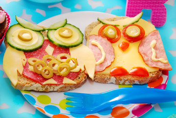 funny sandwiches with owl for child