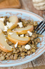 Lentil salad with caramelized pears and blue cheese