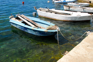 bateau e pêche à Pakôstane, Croatie