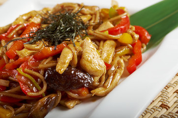 udon noodles with beef