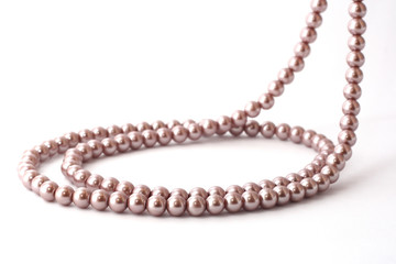 Pearl necklace (isolated)