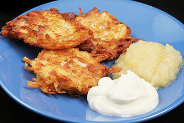Traditional Chanukah Potato Latkes