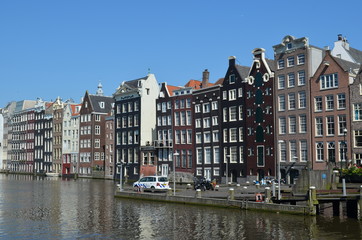 Fototapeta na wymiar Amsterdam Evleri
