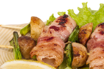 Bacon wrapped grilled Scallops with mushrooms and bacon