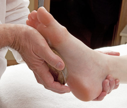 relaxing kansu foot massage