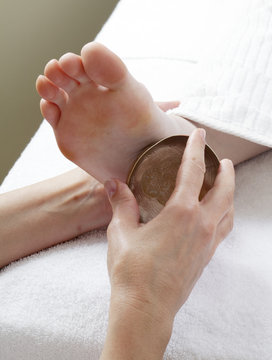 ayurvedic kansu massage