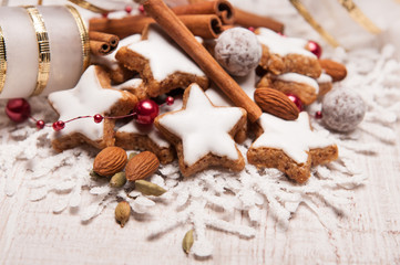 Christmas cookies with festive decoration © Kamila Cyganek