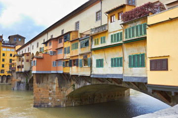Fototapeta na wymiar Flornce, rzeki Arno i Ponte Vecchio