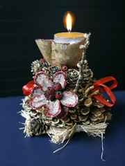Table decoration of pinecone and gourd 3