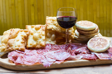 Tigelle e Crescentine