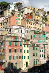 Fototapeta na wymiar Riomaggiore, kolorowe domy