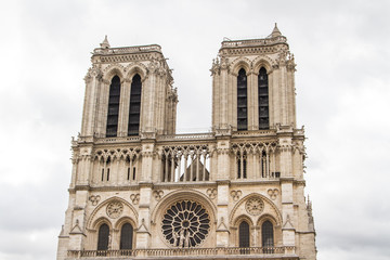 Fototapeta na wymiar Notre Dame (Paryż)
