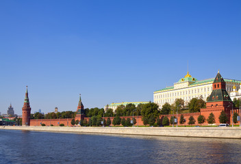 Fototapeta premium Moscow Kremlin and Moskva River