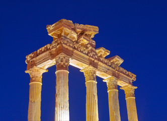 Obraz premium Old ruins in Side, Turkey at sunset