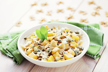 pasta with roasted pumpkin