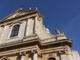 Fototapeta na wymiar Kościół Świętego Jerzego Męczennika w Locorotondo we Włoszech