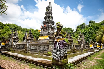 Schilderijen op glas Pura Jagatnatha-tempel Denpasar, Bali, Indonesië © Aleksandar Todorovic