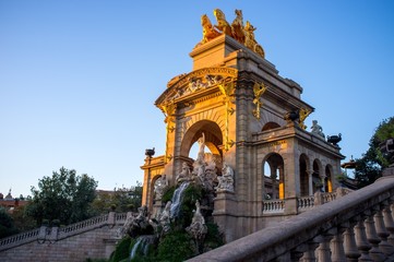 Fototapeta na wymiar Fontanna w Parc de la Ciutadella w Barcelonie