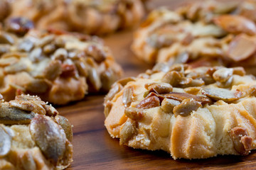 Dietetic cookies with grains