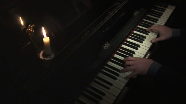 piano 8