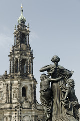 Fototapeta na wymiar Statue in Historic Dresden